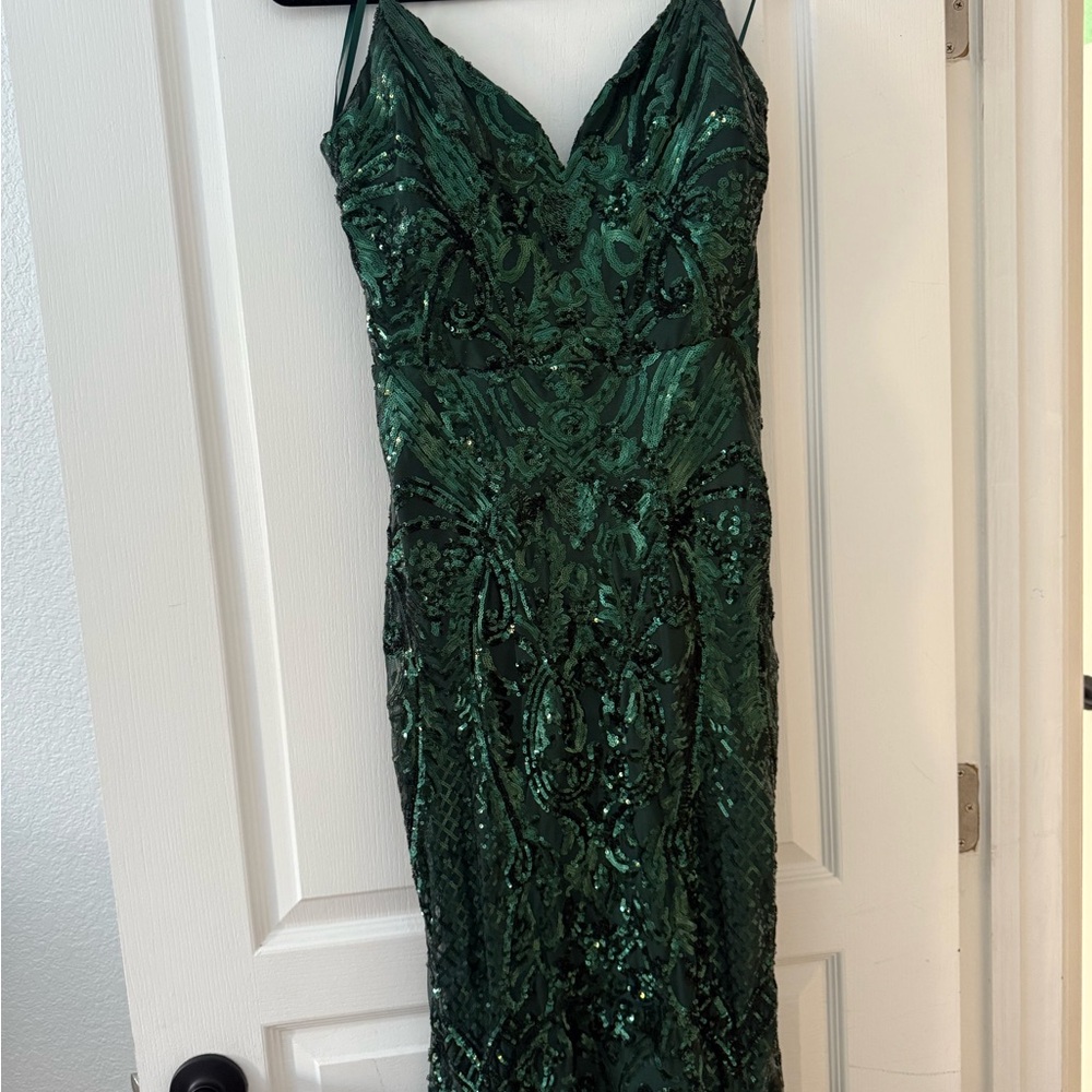 Elegant Green Sequin Dress